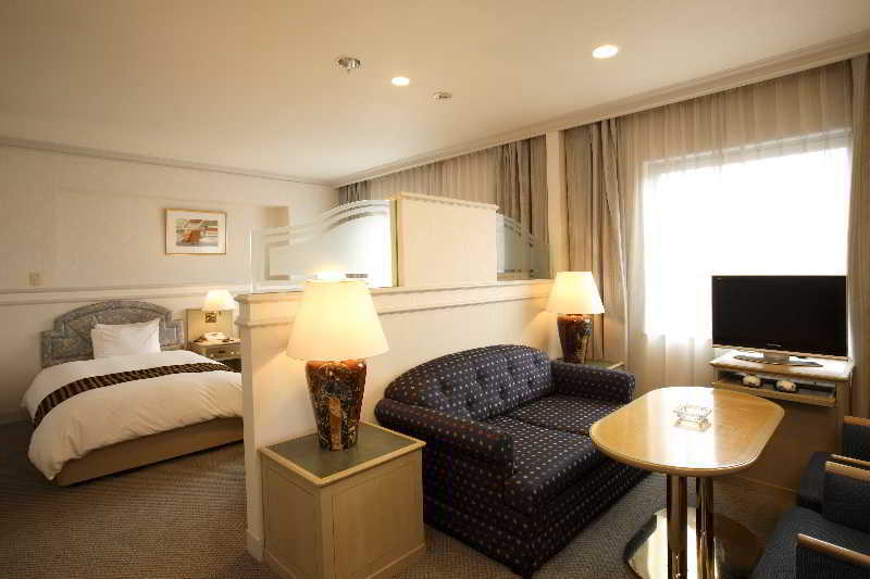 เจอาร์-อีสต์ โฮเต็ล เมตส์ มูซาชิซาไก Hotel มูซาชิโนะ ภายนอก รูปภาพ